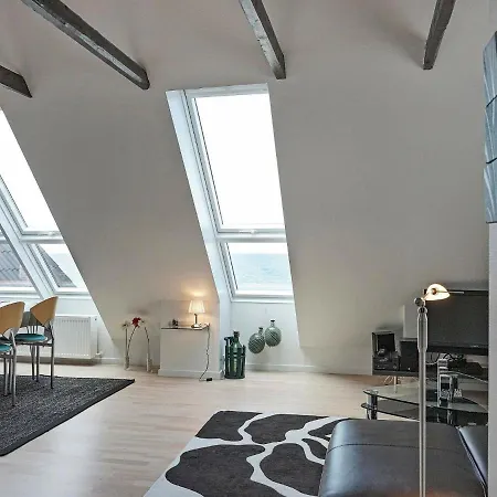 Апартаменты Three-bedroom Holiday In 5 *