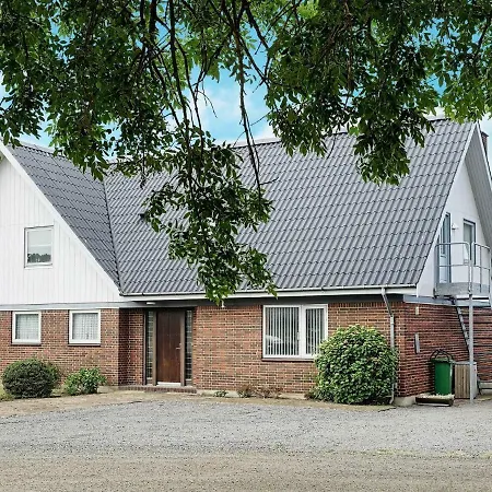 Three-bedroom Holiday In 5 Апартаменты Хасле
